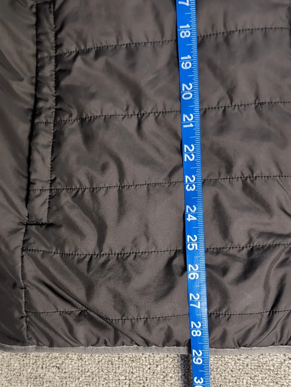 The North Face Trinity Reversible Puffer Fleece Vest Size XL in TNF Black/Gray